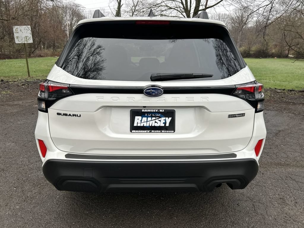 Used 2025 Subaru Forester Premium AWD/4WD image 7
