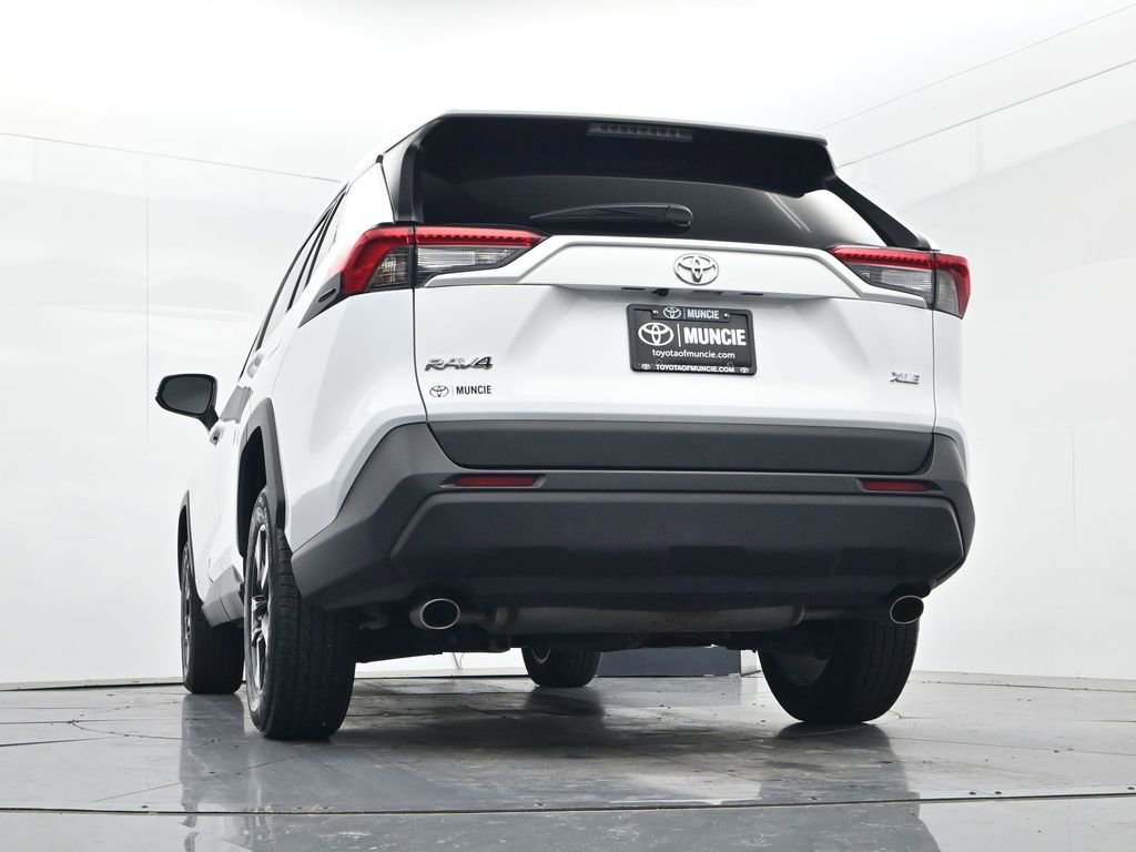 Used 2024 Toyota RAV4 XLE FWD image 50
