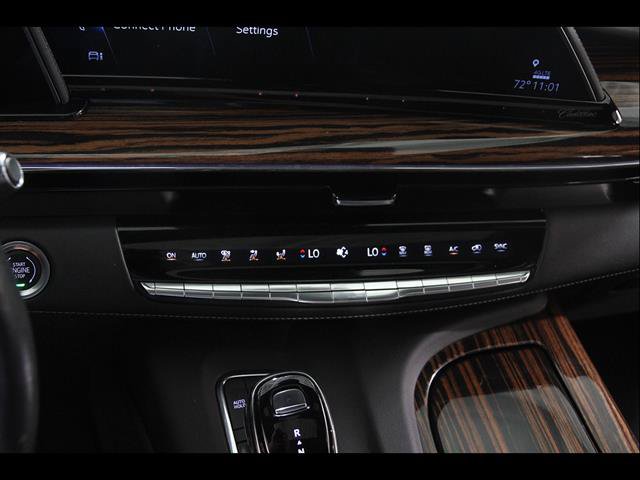 Certified 2024 Cadillac Escalade ESV Premium Luxury w/ LPO, Floor Liner Package AWD/4WD image 16