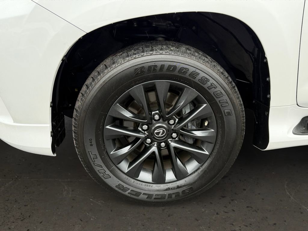 Used 2022 Lexus GX 460 Premium w/ Premium Plus Package image 28