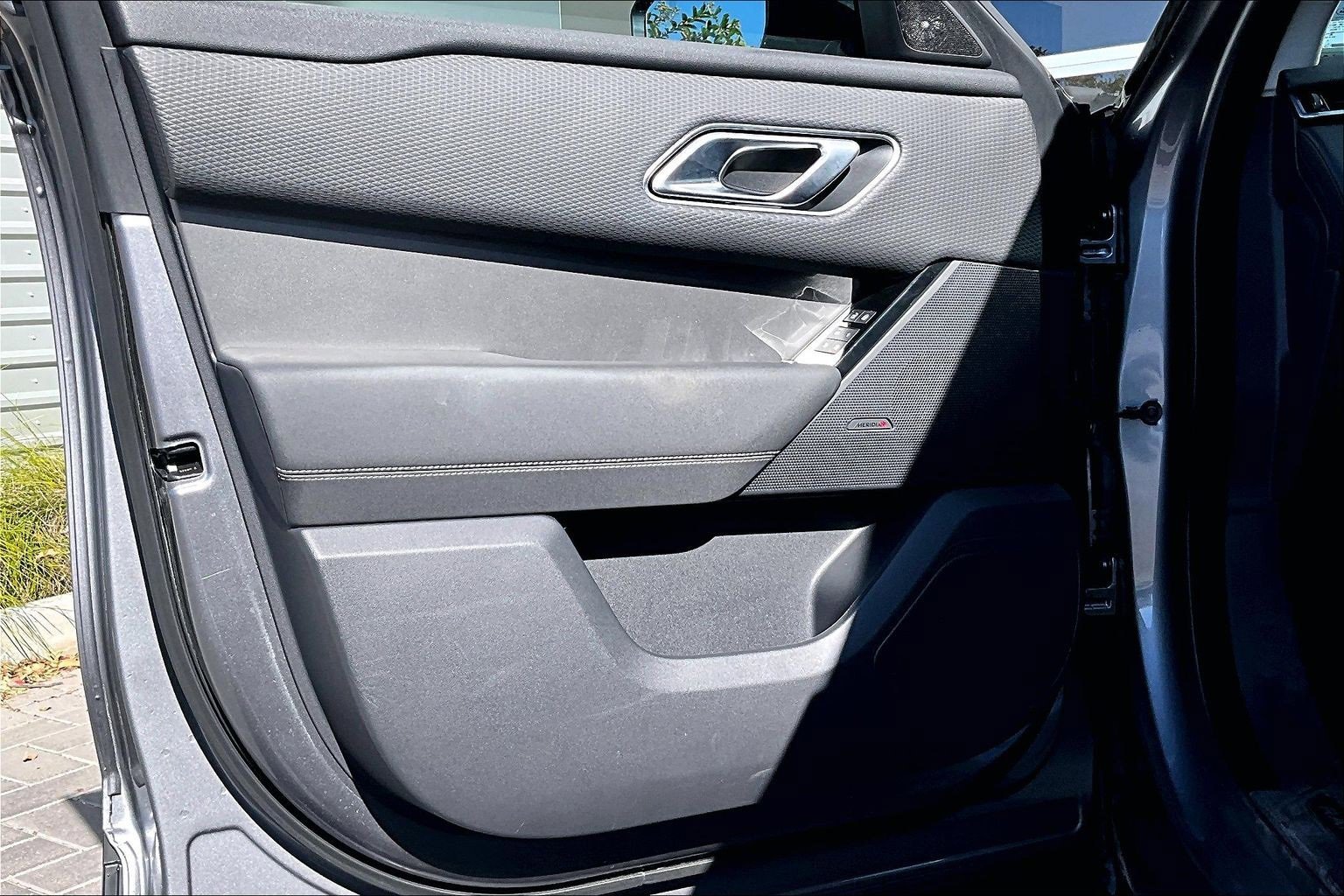 Used 2023 Land Rover Range Rover Velar S image 23