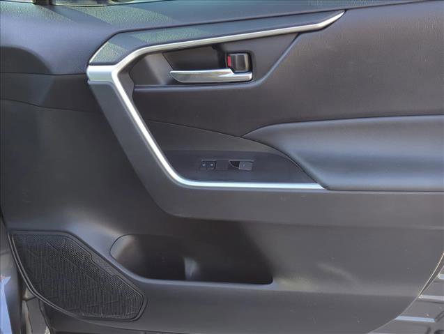 Certified 2022 Toyota RAV4 XLE Premium AWD/4WD image 29