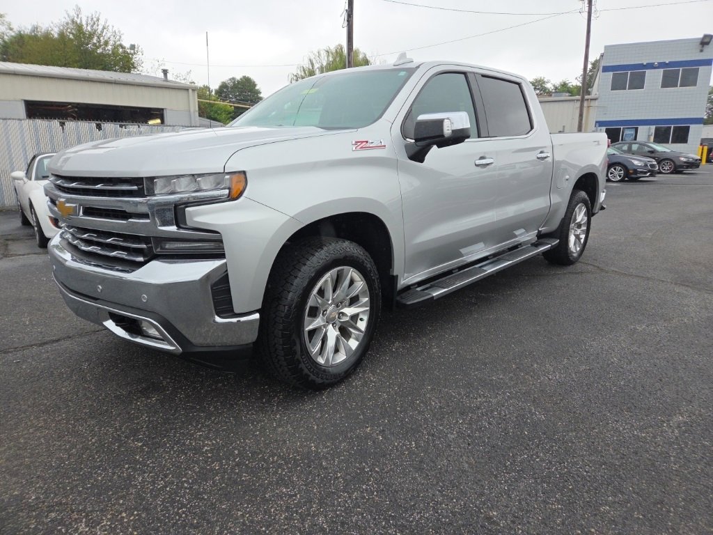 Used 2022 Chevrolet Silverado 1500 LTZ image 3