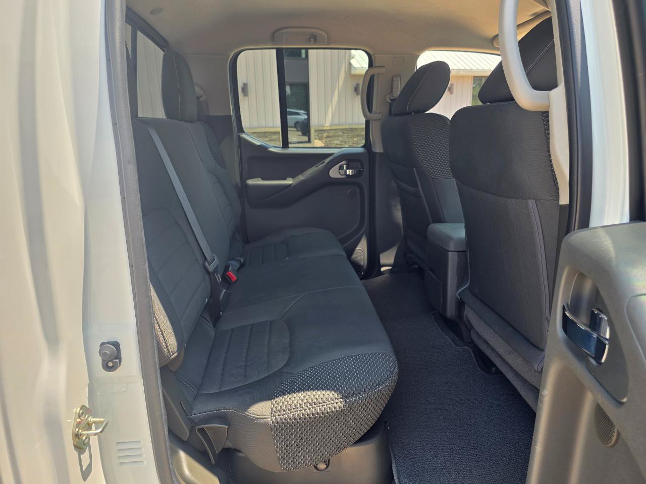 Used 2019 Nissan Frontier PRO-4X AWD/4WD image 22