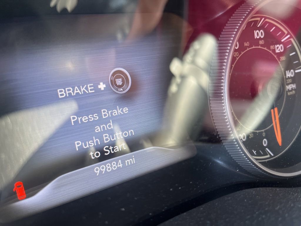 Used 2019 Jeep Cherokee Limited AWD/4WD image 4