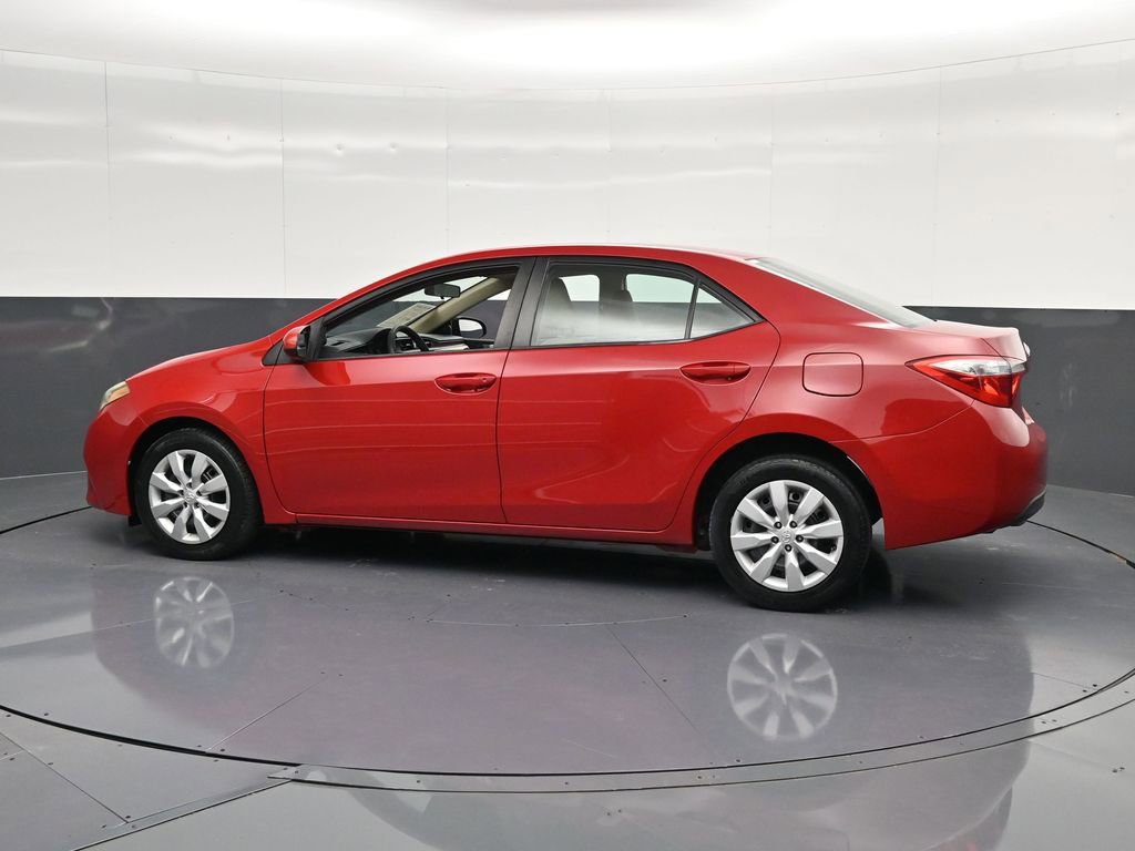 Used 2016 Toyota Corolla LE FWD image 8