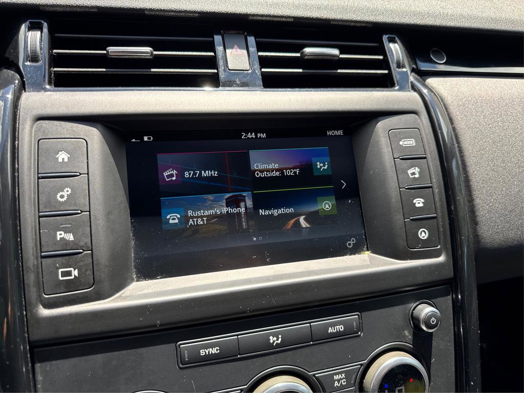 Used 2017 Land Rover Discovery SE image 14