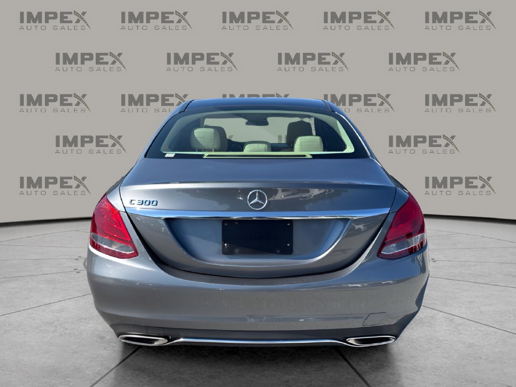 Used 2018 Mercedes-Benz C 300 Sedan image 4