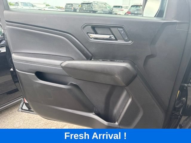 Used 2024 Chevrolet Colorado LT w/ LT Convenience Package RWD image 11