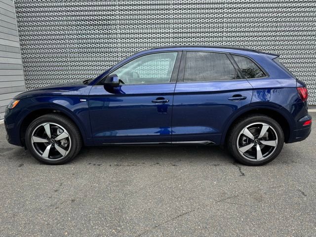 Certified 2022 Audi Q5 2.0T Premium Plus AWD/4WD image 2