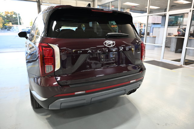Used 2023 Hyundai Palisade Limited AWD/4WD image 6