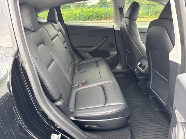 Used 2024 Tesla Model Y Long Range AWD/4WD image 12