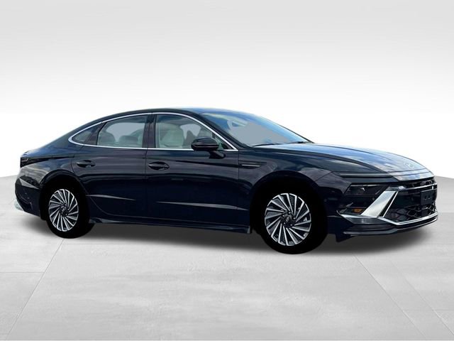 New 2025 Hyundai Sonata Limited image 10