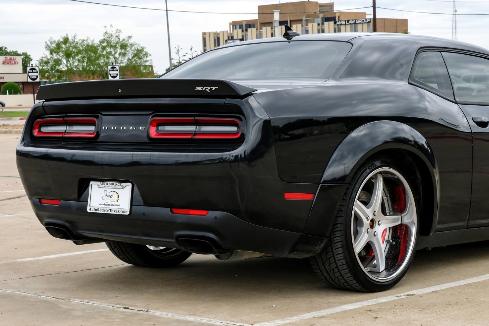 Used 2015 Dodge Challenger SRT Hellcat RWD image 9