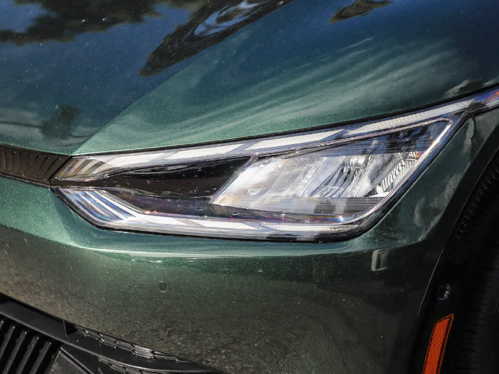 Used 2023 Kia EV6 GT-Line AWD/4WD image 8