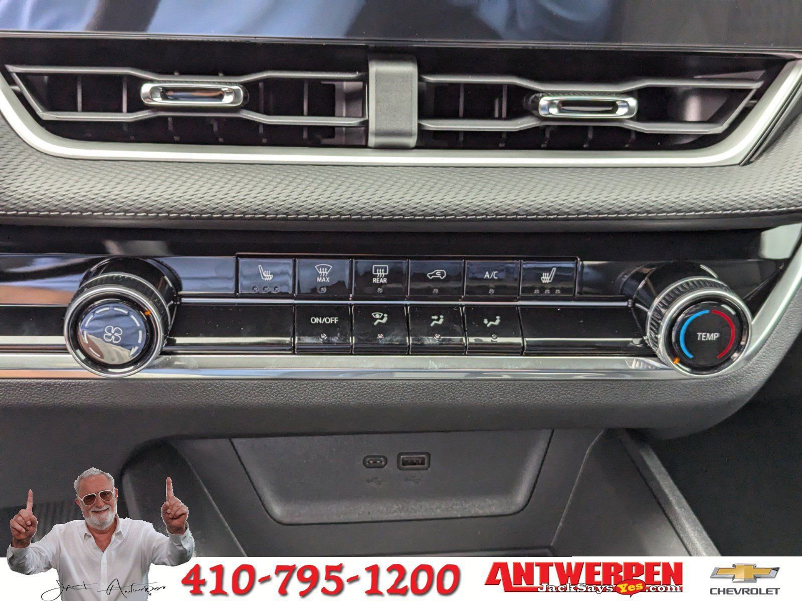 New 2025 Chevrolet Equinox LT w/ Safety and Technology Package image 22