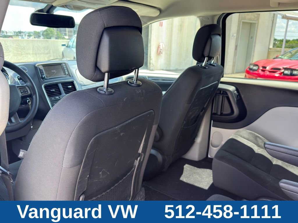 Used 2019 Dodge Grand Caravan SE FWD image 23