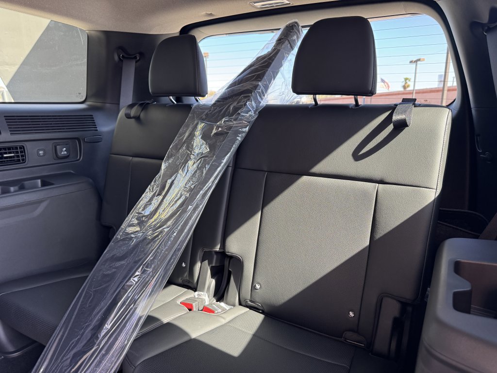 Used 2024 Hyundai Santa Fe Limited image 40