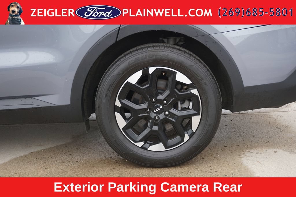 Used 2024 Kia Sorento S FWD image 9