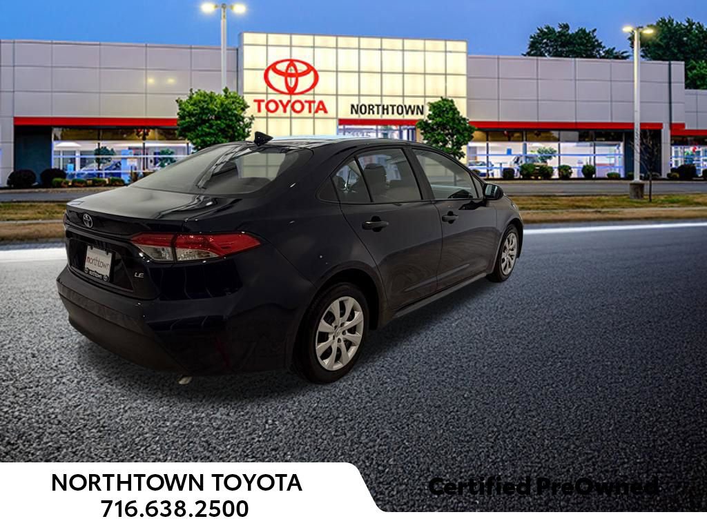 Used 2025 Toyota Corolla LE image 29