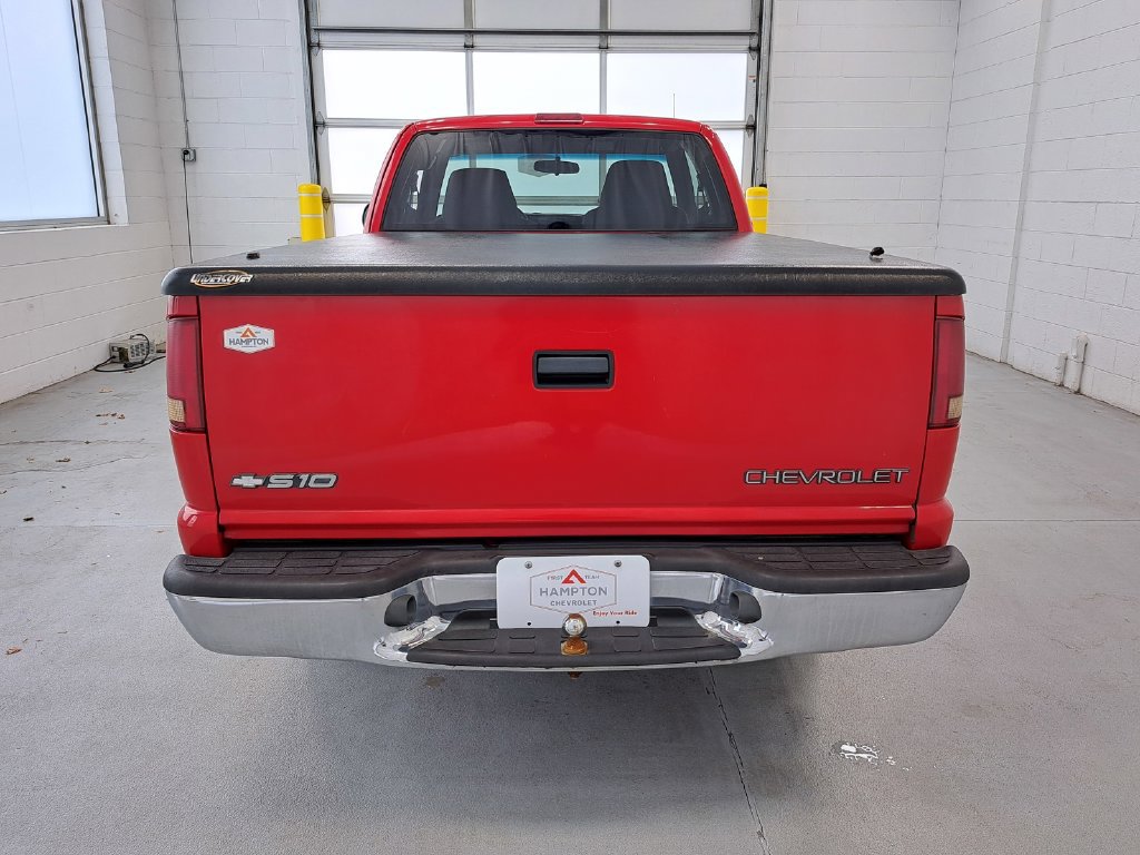 Used 2002 Chevrolet S10 Pickup LS w/ LS Preferred Equipment Group RWD image 6