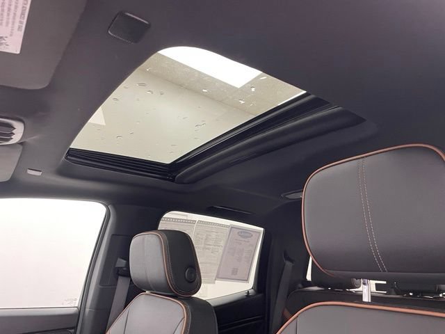 Certified 2023 GMC Canyon AT4 w/ Canyon Safety Plus Package AWD/4WD image 9