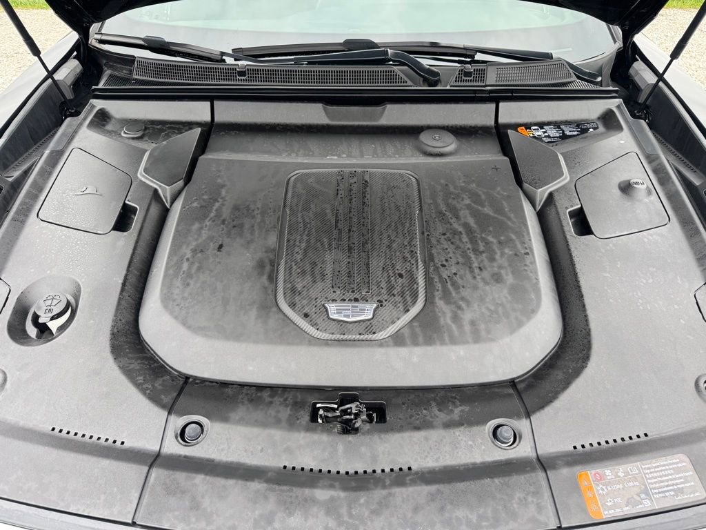 Certified 2024 Cadillac Lyriq Luxury image 10