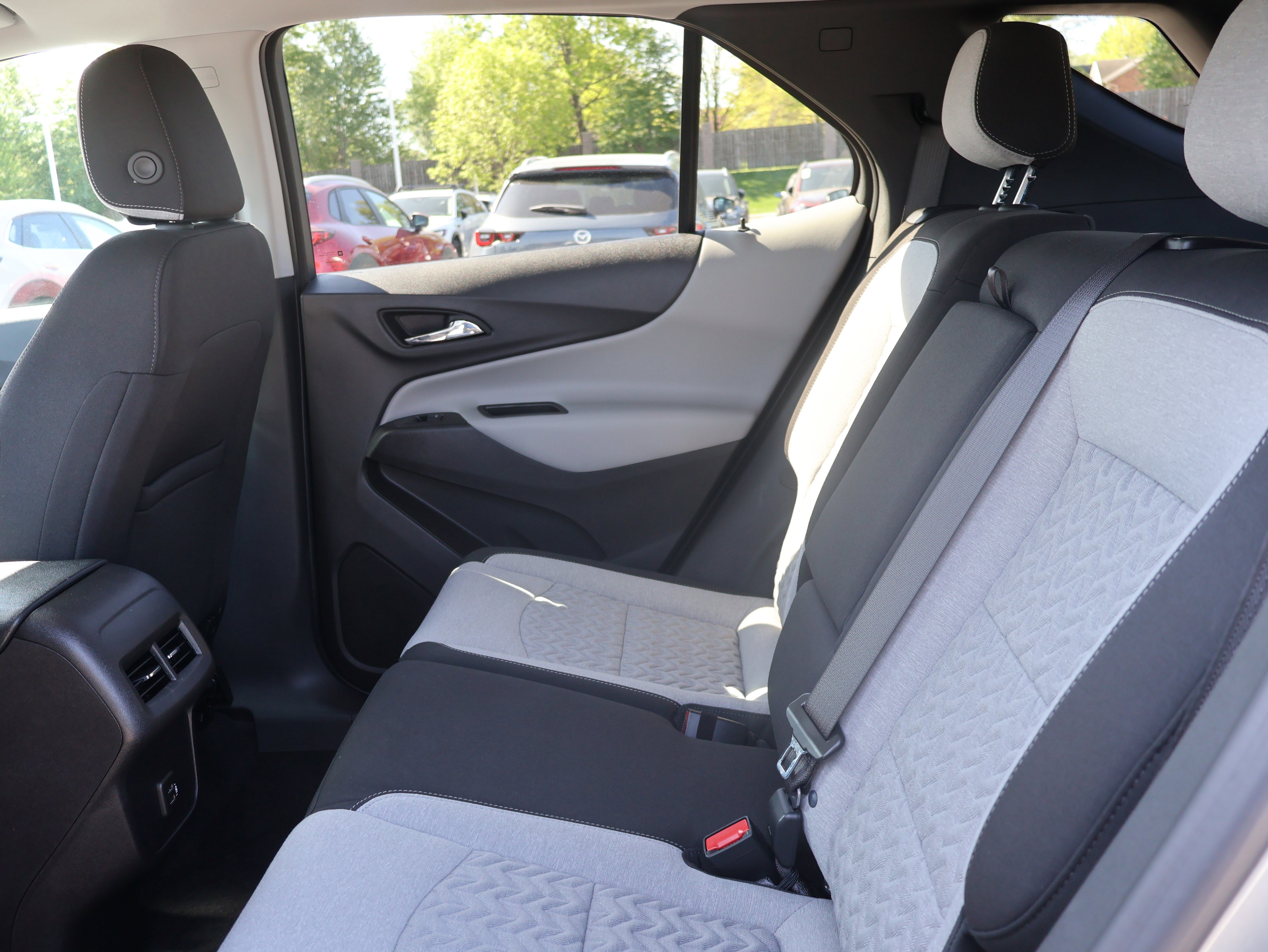 Used 2024 Chevrolet Equinox LS w/ LS Convenience Package FWD image 15