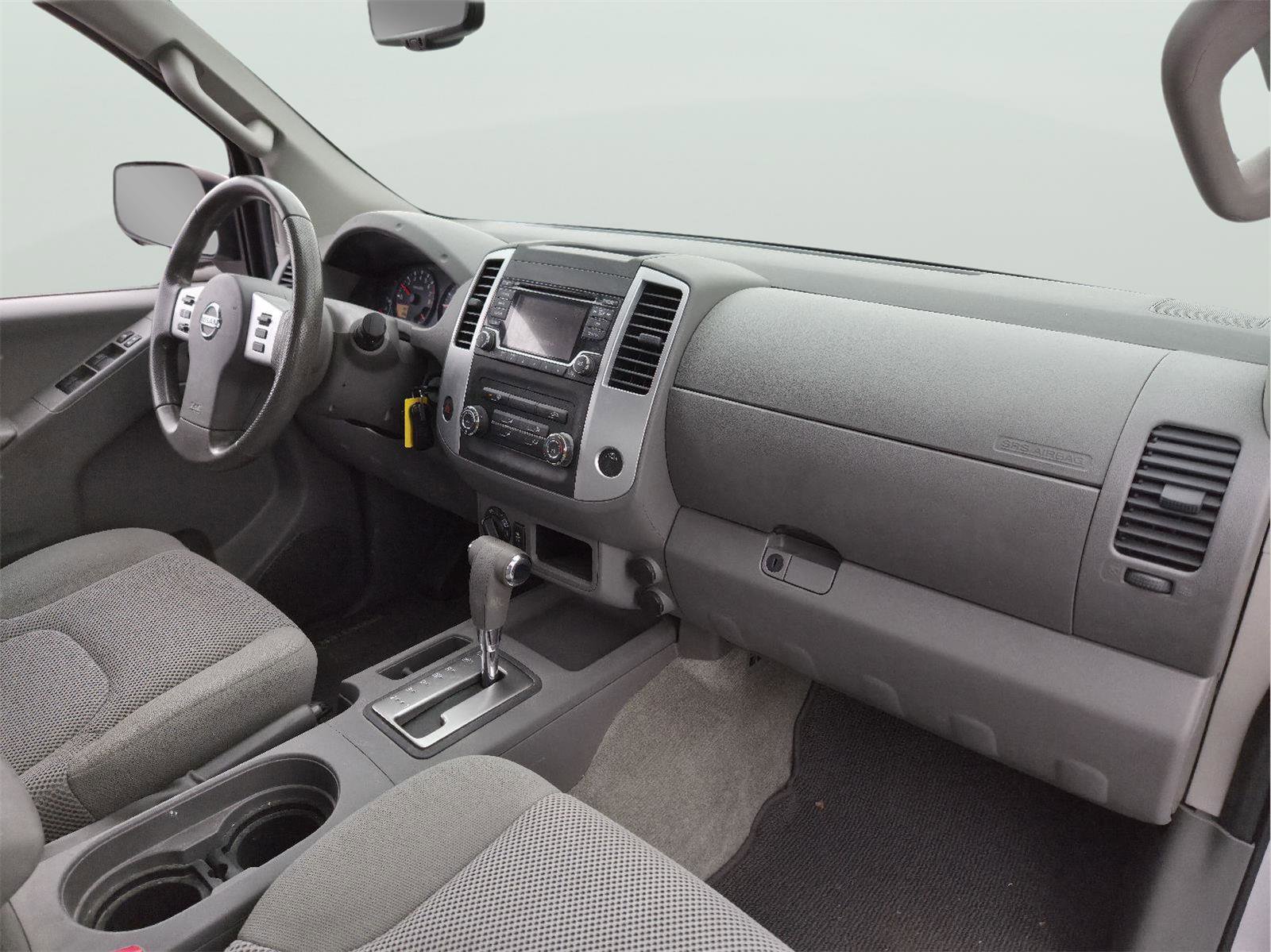 Used 2016 Nissan Frontier SV image 14