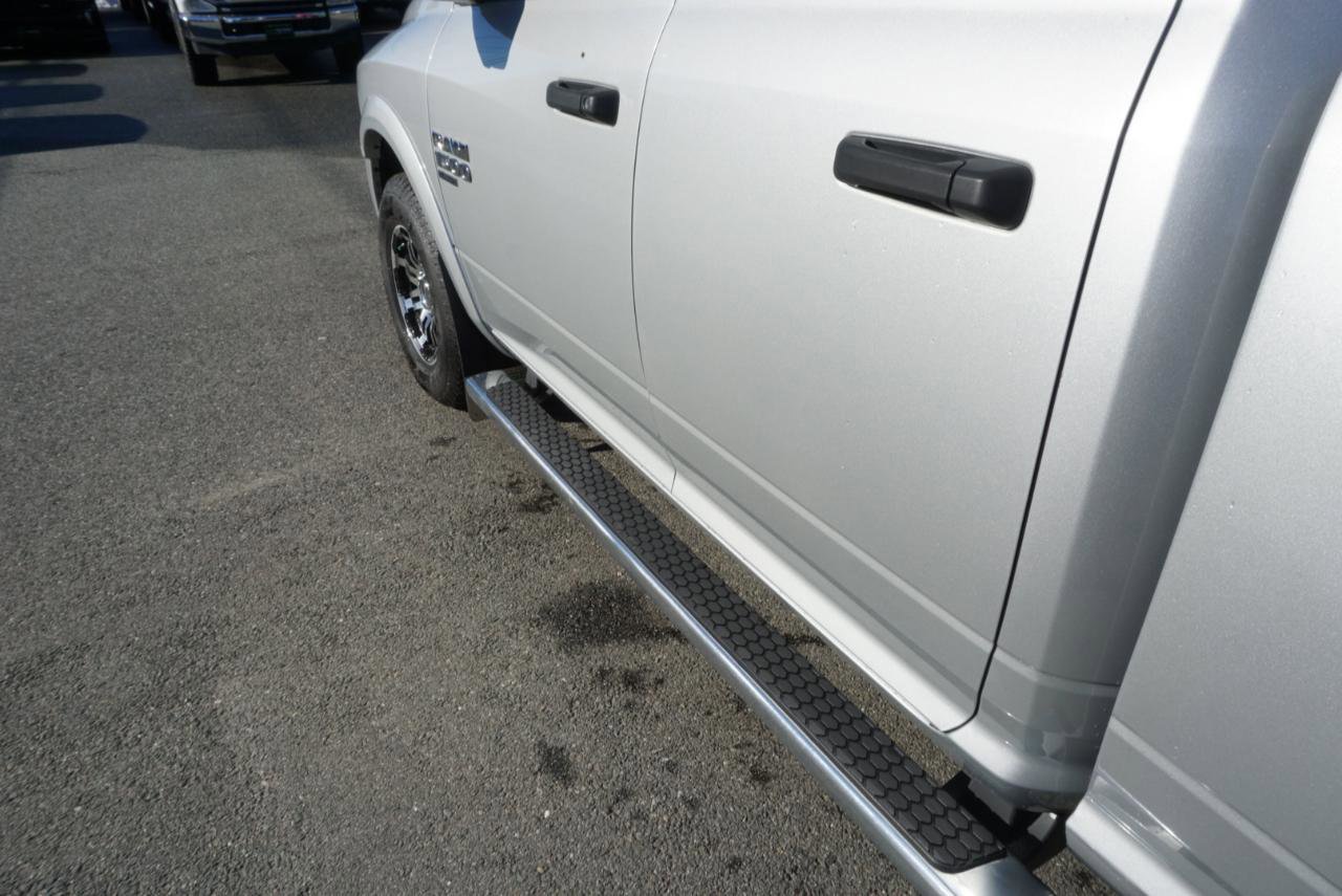 Used 2019 RAM 1500 Express AWD/4WD image 10