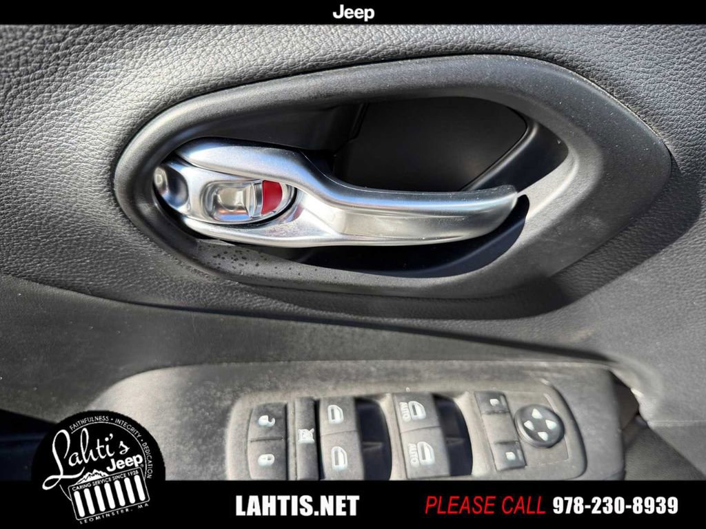 Certified 2022 Jeep Cherokee Trailhawk w/ Sun, Sound & Nav Group image 28