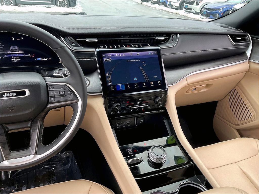 Used 2023 Jeep Grand Cherokee Limited image 17