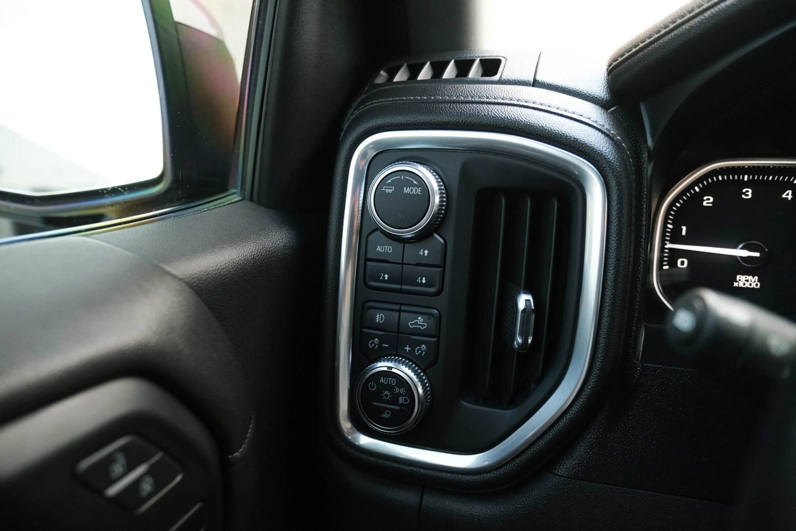 Used 2021 GMC Sierra 1500 Denali w/ Driver Alert Package II image 43