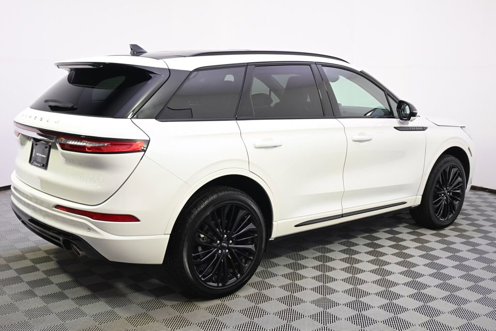 New 2026 Lincoln Corsair Reserve w/ Jet Appearance Package image 7