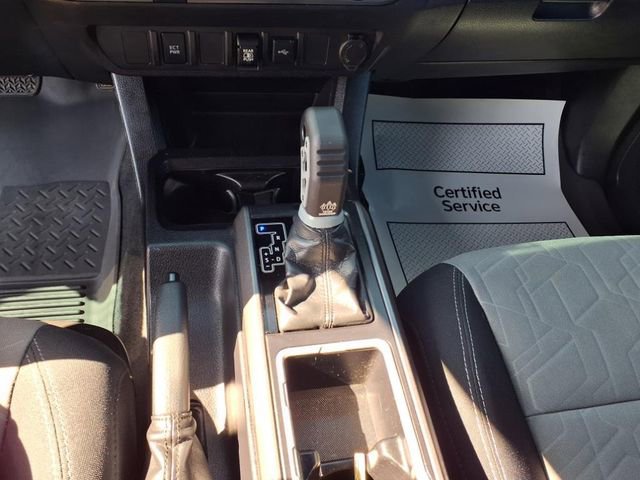 Used 2021 Toyota Tacoma TRD Off-Road image 16