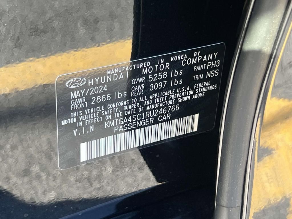 New 2024 Genesis G80 2.5T w/ Sport Prestige Package image 16