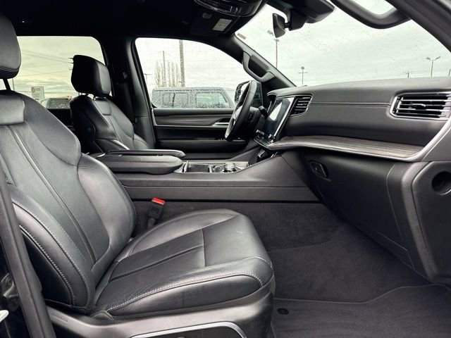 Used 2024 Jeep Wagoneer Series II image 12