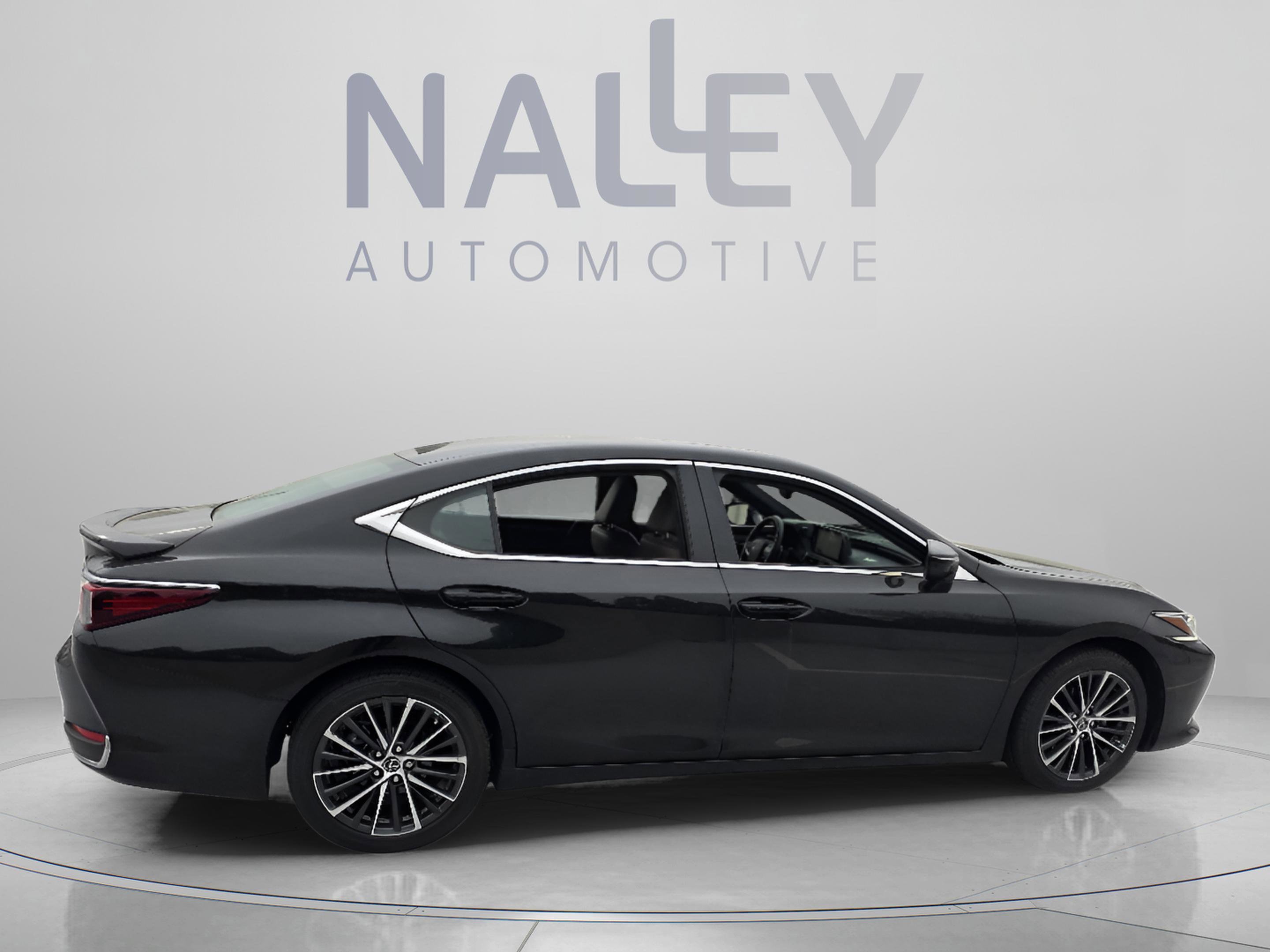 Used 2023 Lexus ES 300h w/ Premium Package image 6