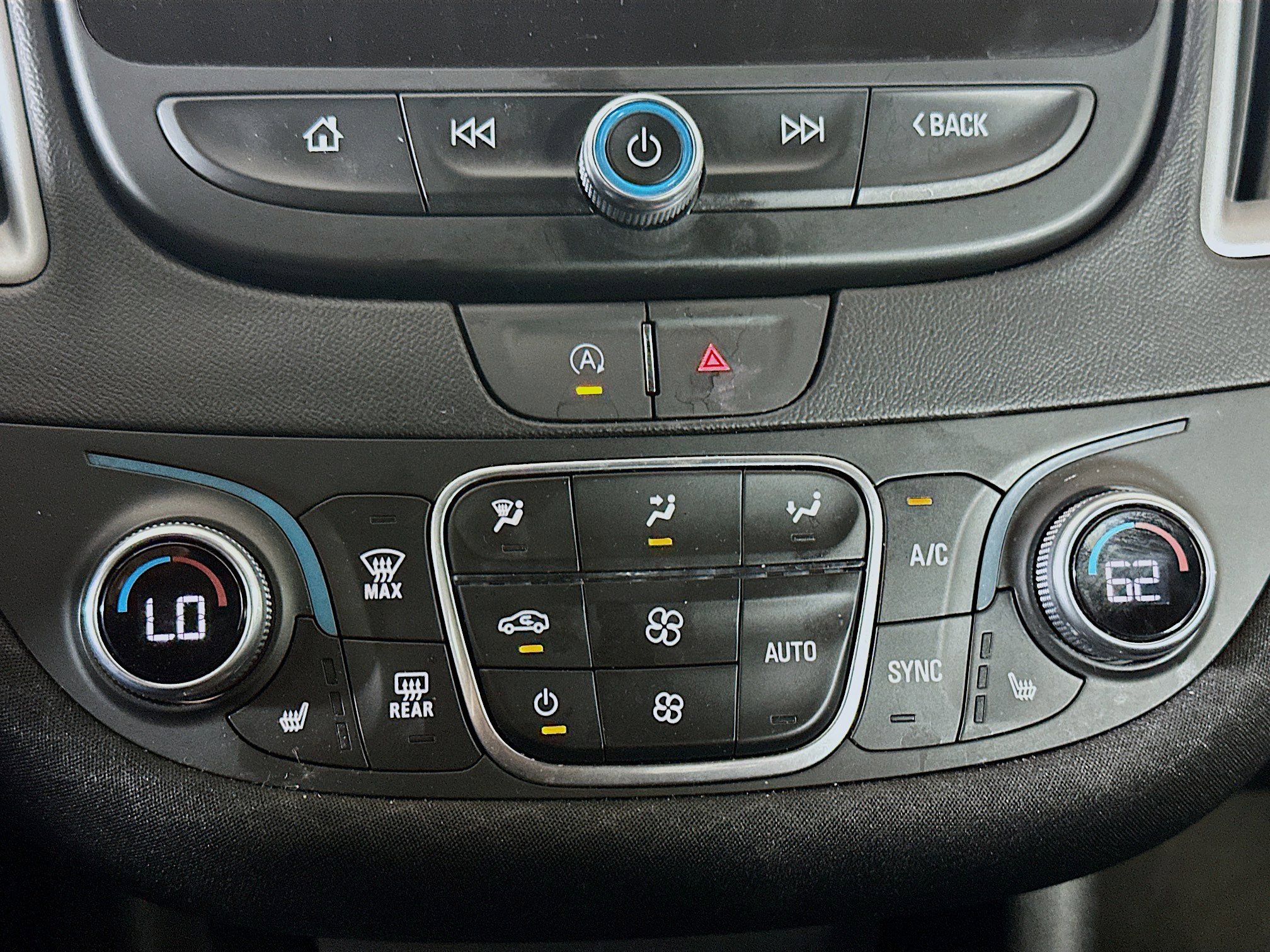 Used 2024 Chevrolet Malibu LT image 22