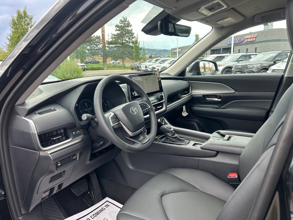 Used 2026 Toyota Grand Highlander FWD image 23