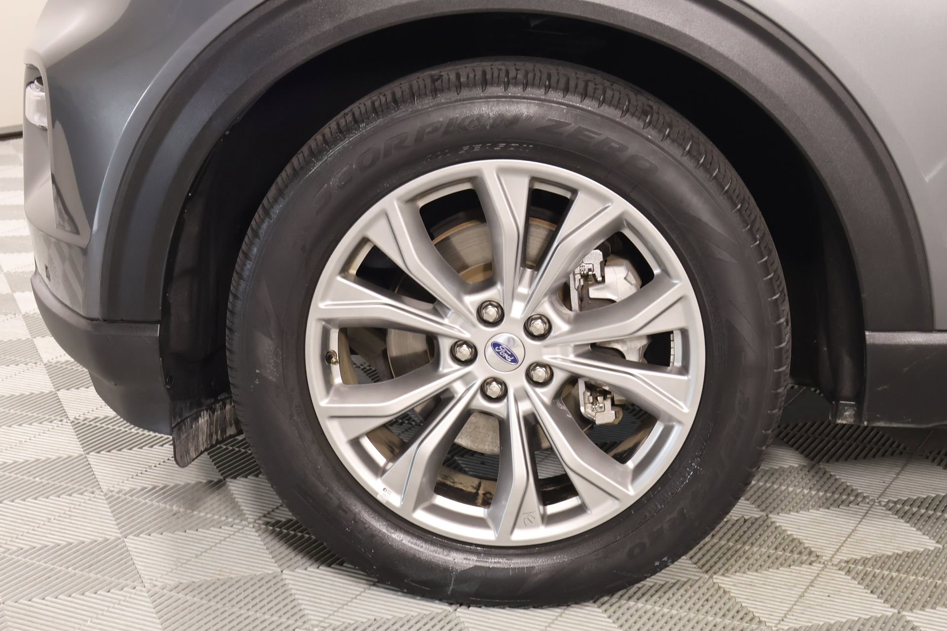 Used 2023 Ford Explorer Limited image 20