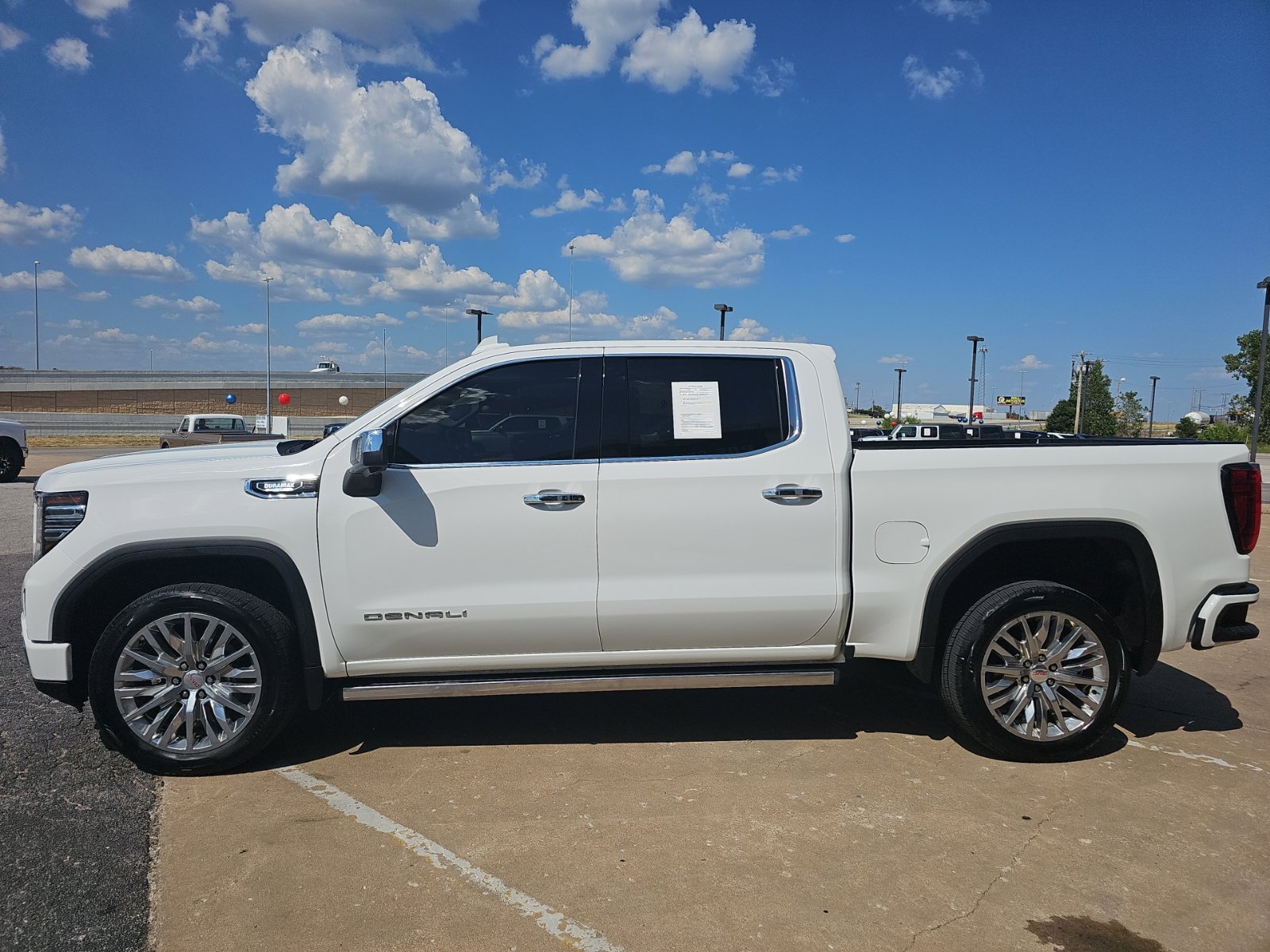 Used 2023 GMC Sierra 1500 Denali AWD/4WD image 8