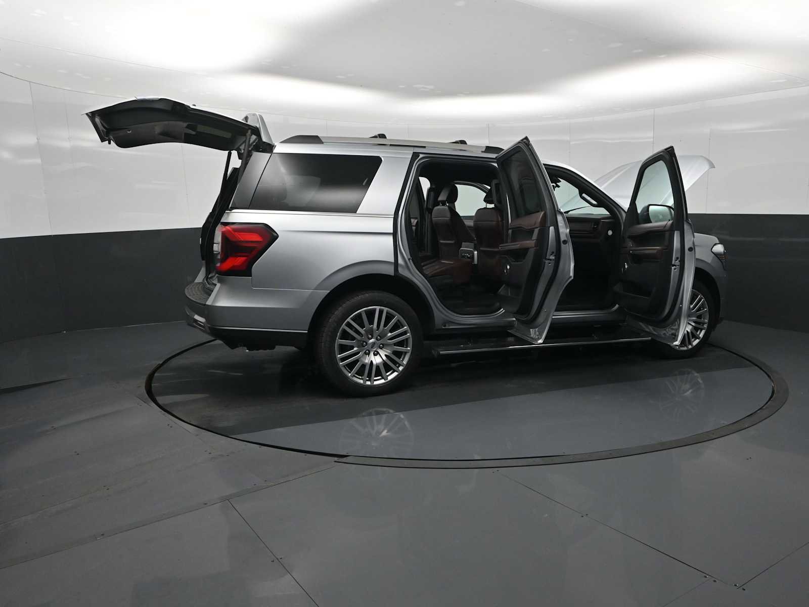 Used 2023 Ford Expedition Limited image 36