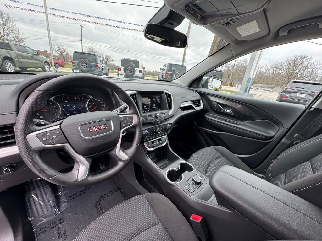 Used 2024 GMC Terrain SLE w/ Driver Convenience Package image 20
