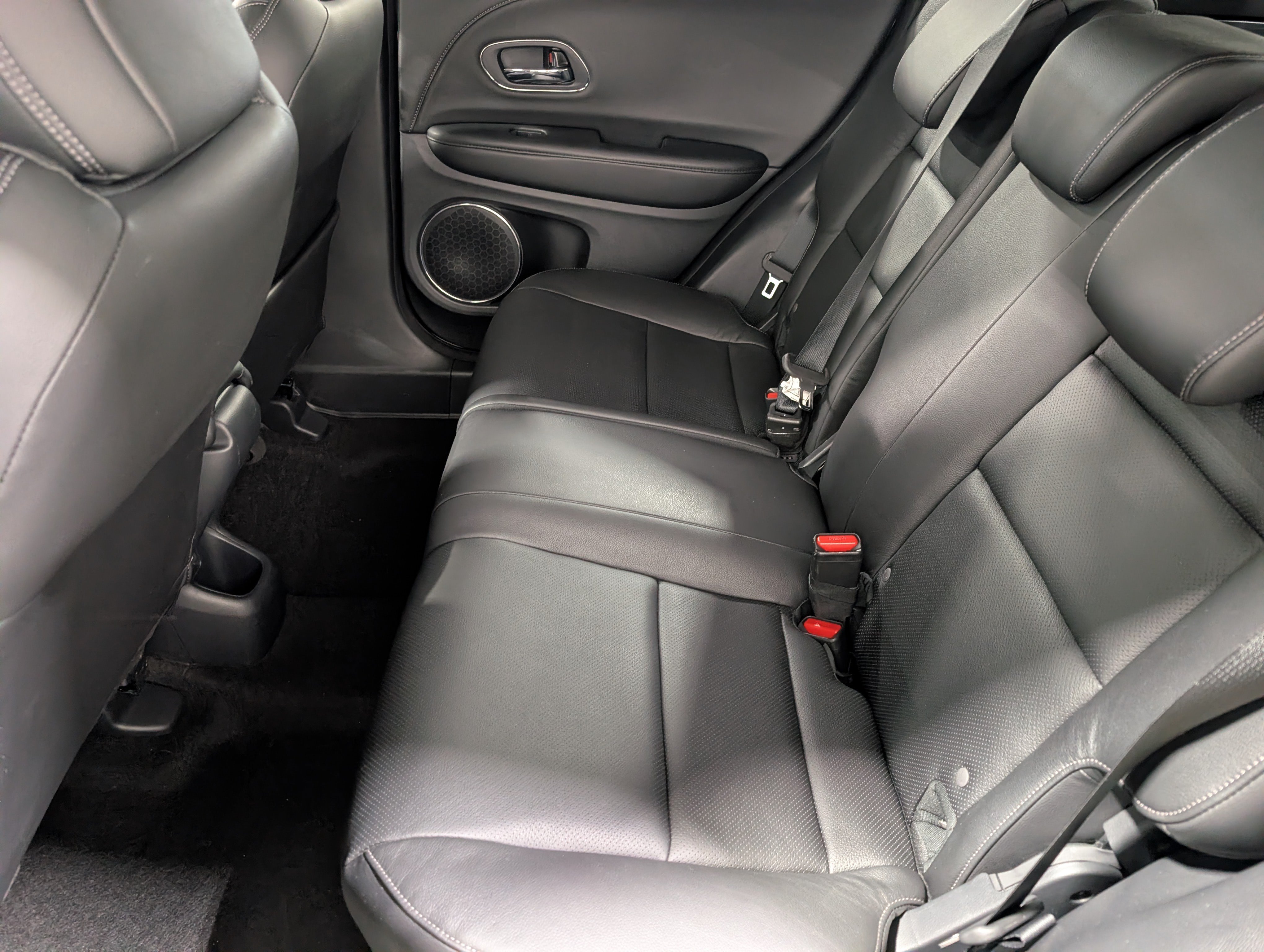 Used 2022 Honda HR-V EX-L image 10