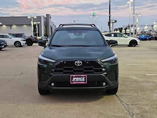 Used 2026 Toyota Corolla Cross XLE w/ Convenience Package FWD image 2