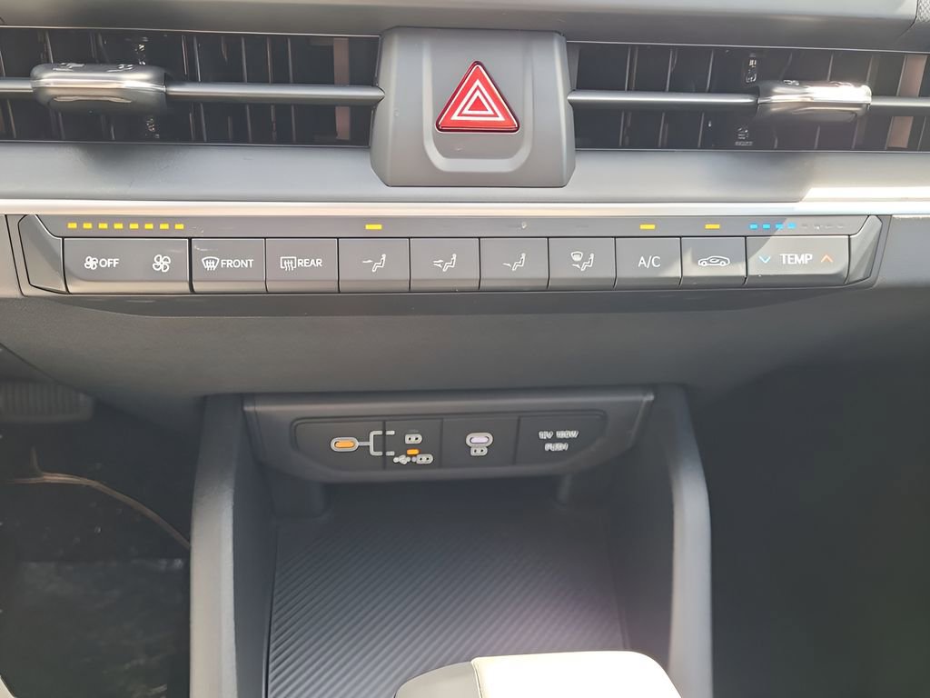 New 2025 Kia K4 FWD image 25