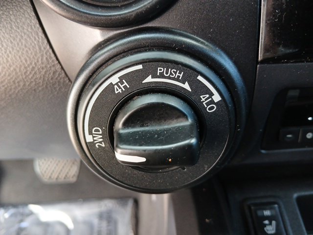 Used 2021 Nissan Titan PRO-4X w/ Pro-4x Convenience Package AWD/4WD image 51