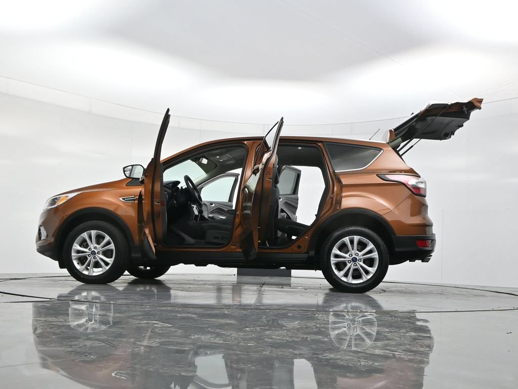 Used 2017 Ford Escape SE AWD/4WD image 55