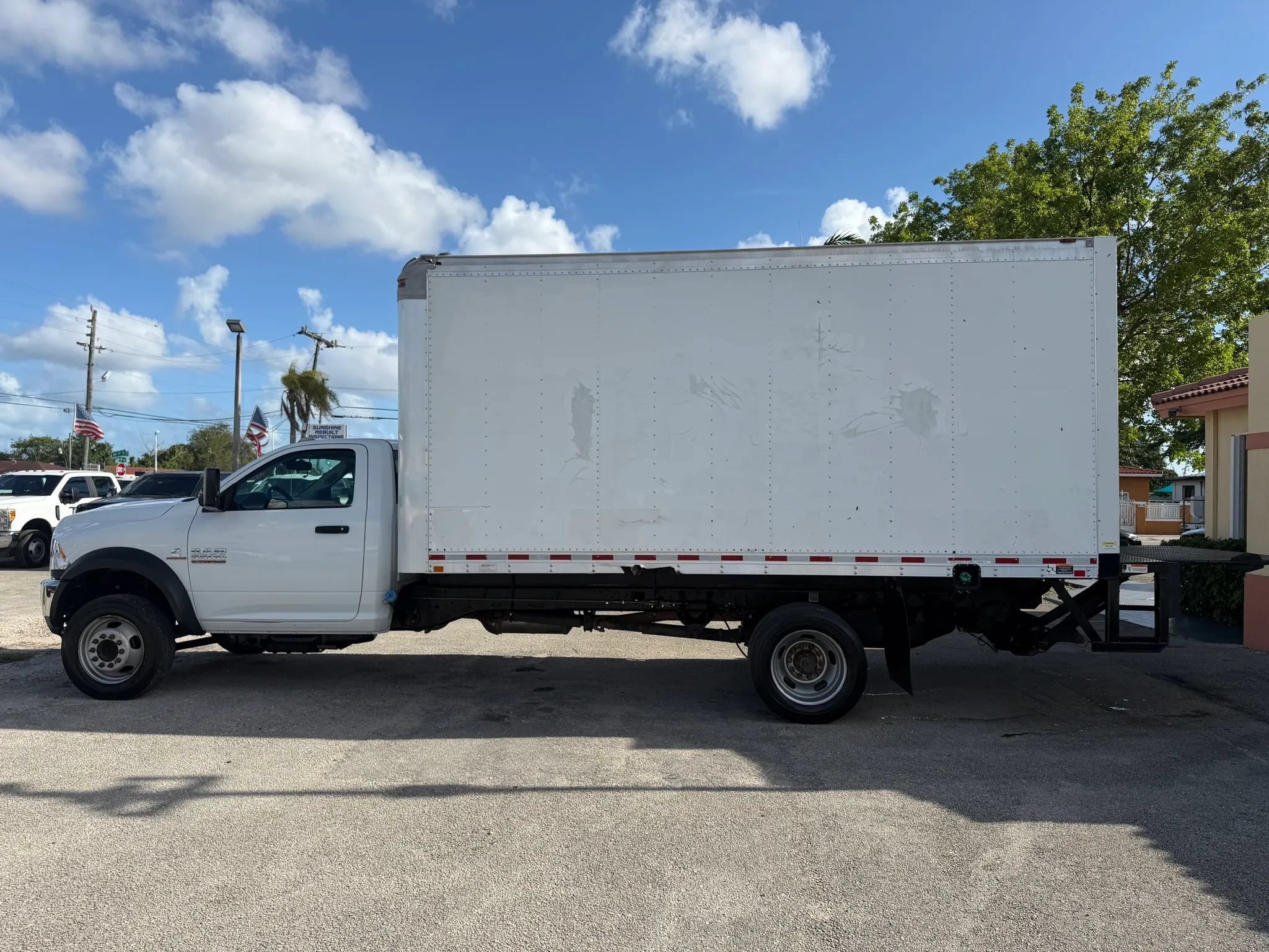Used 2016 RAM 5500 Tradesman w/ Ambulance Prep Group RWD image 3